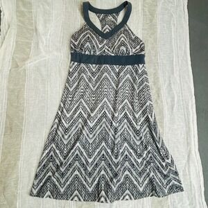 ZeroXposur Active Dress Women Small Gray Chevron Racerback Shelf Bra Athleisure